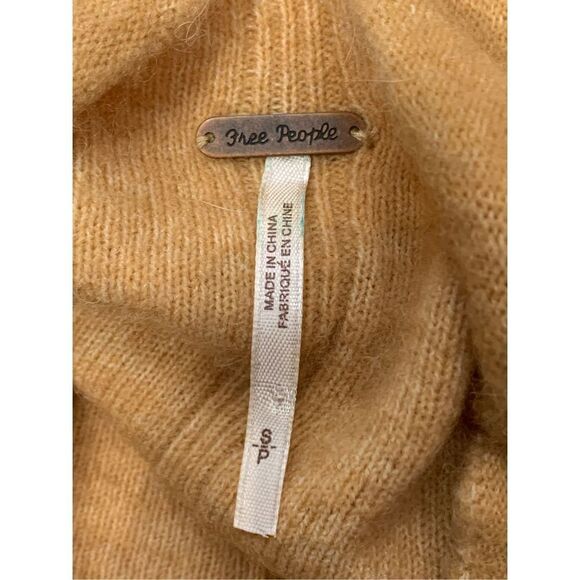 Free People Women's Tan Breakaway Boxy Wool Knit Pullover Sweater Size Small - Picture 4 of 6